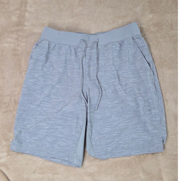 Lululemon T.H.E. Short 9" Lined men size large heathered gray gym 10" EUC - Picture 1 of 11